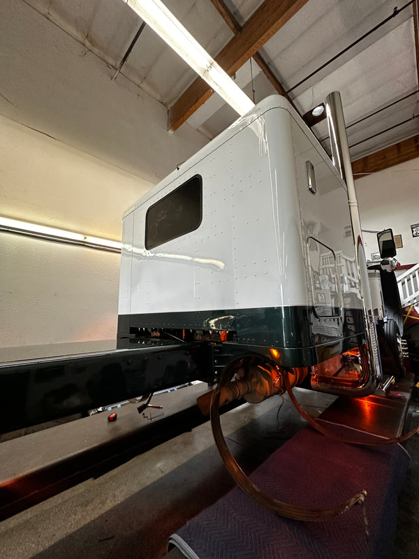 Peterbilt 389 - 2" Body drop kit