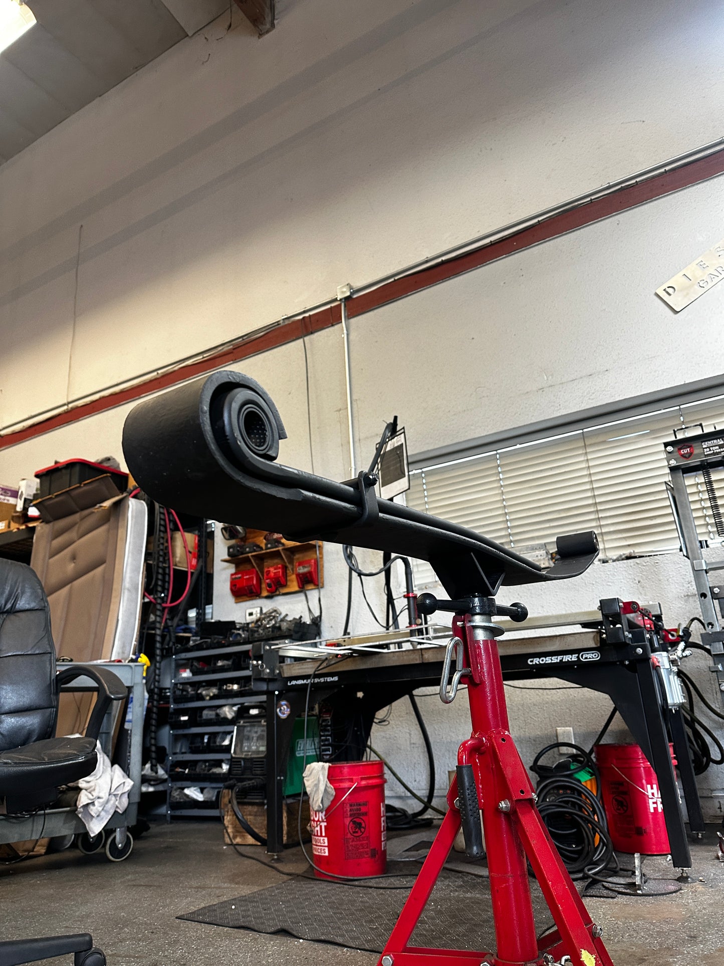 Peterbilt 378/379/388/389/589 Custom low leaf spring pair