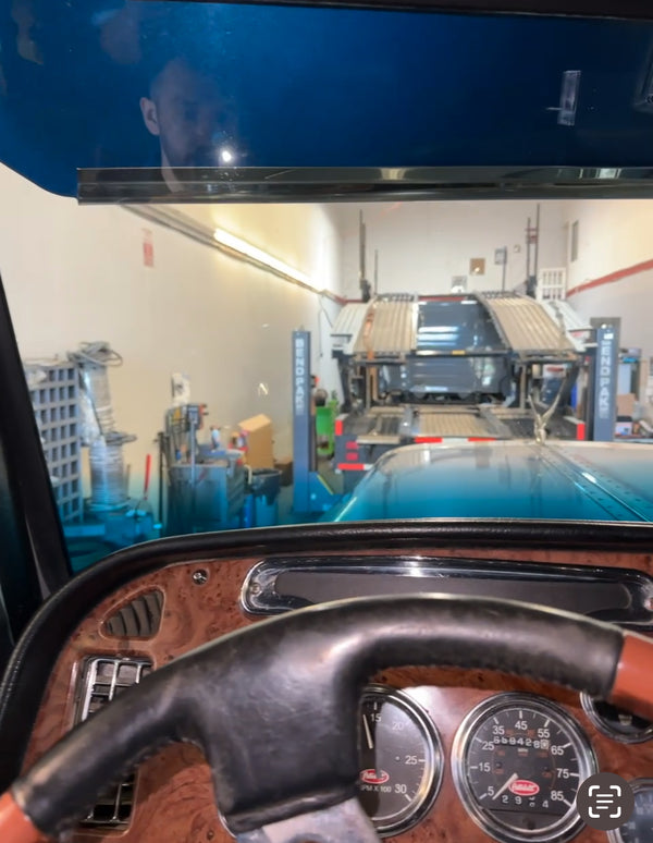 BUS Glass kit Peterbilt 389