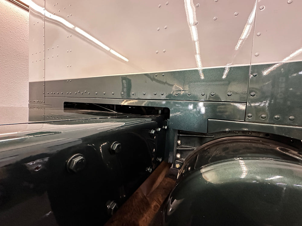 Peterbilt 389 - 2" Body drop kit