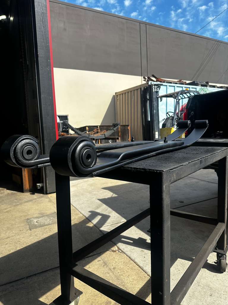 leaf springs for Freightliner Cascadia